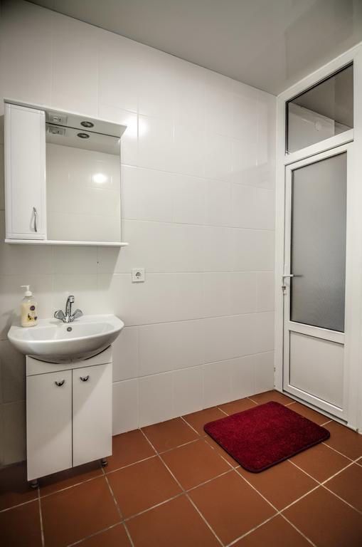 Apartment On Knyazya Leva 2 Lviv Eksteriør bilde